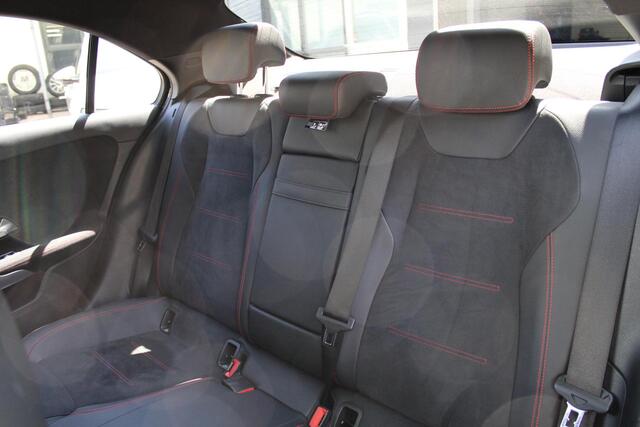 Mercedes-Benz A-KLASSE 180 AMG Limo | pakket | Panorama | Multibeam LED