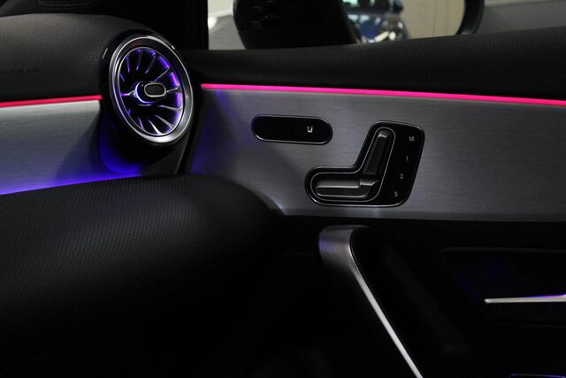 Mercedes-Benz A-KLASSE 180 AMG Limo | pakket | Panorama | Multibeam LED