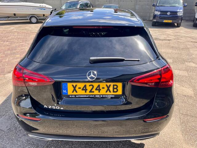 Mercedes-Benz A-KLASSE 250 E BUSINESS LINE PLUG IN HYBRID NAP LOGISCH.