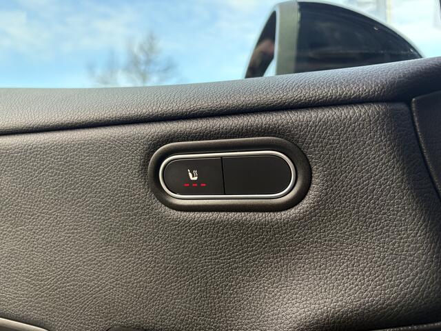 Mercedes-Benz A-KLASSE 180 Business Solution | Navigatie | Camera | Stoelverwarming | Cruise Control | Climate Control |