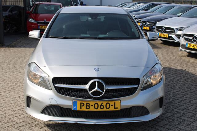 Mercedes-Benz A-KLASSE 180 Business Solution NAVI CAMERA TREKHAAK <<NL AUTO>>