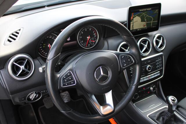 Mercedes-Benz A-KLASSE 180 Business Solution NAVI CAMERA TREKHAAK <<NL AUTO>>