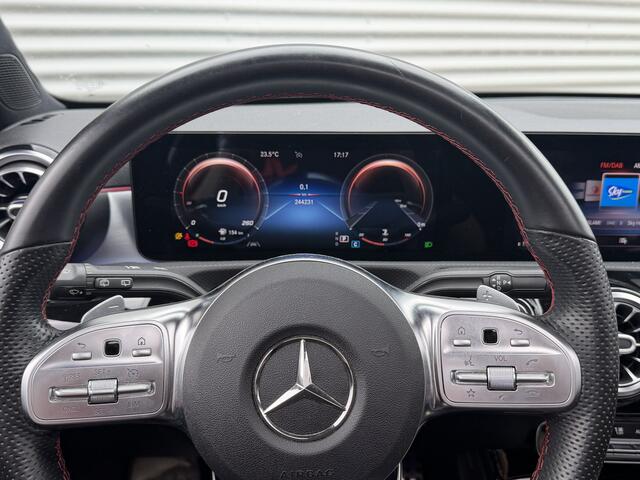 Mercedes-Benz A-KLASSE 200 AMG | Sfeer | Pano | Fender | Widescreen | | Nieuw Binnen