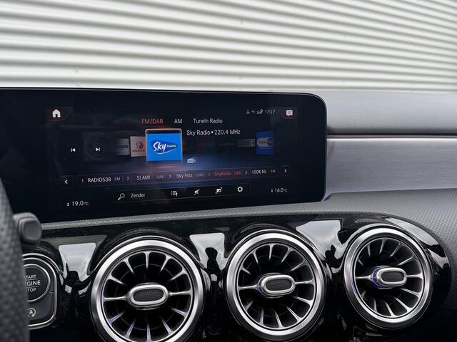 Mercedes-Benz A-KLASSE 200 AMG | Sfeer | Pano | Fender | Widescreen | | Nieuw Binnen
