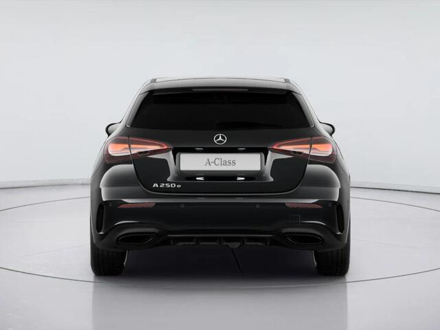 Mercedes-Benz A-KLASSE Hatchback 250 e 140 Years Edition