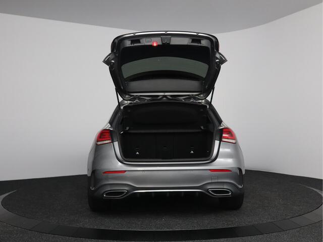 Mercedes-Benz A-KLASSE 200 Business Solution AMG 164pk | Automaat | Glazen schuif-kanteldak | Sfeer verlichting | Nieuwe type