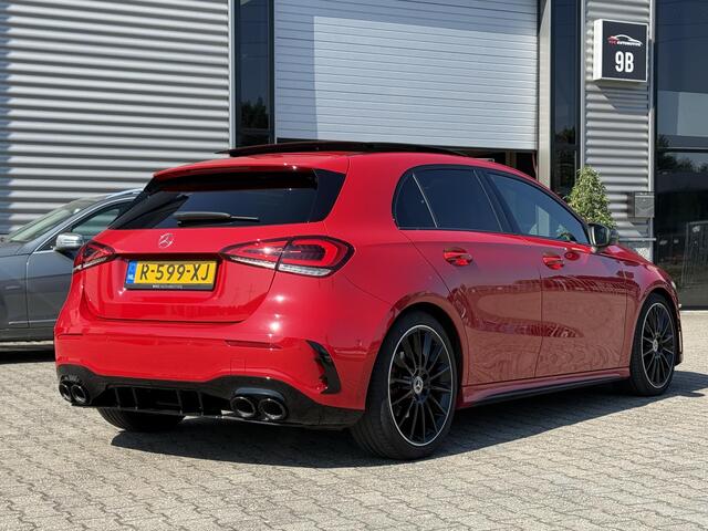 Mercedes-Benz A-KLASSE 200 AMG Pano | Widescreen | Sfeerverlichting | Augmented Reality | 19" AMG | A45 Uitlaat | LED | Night