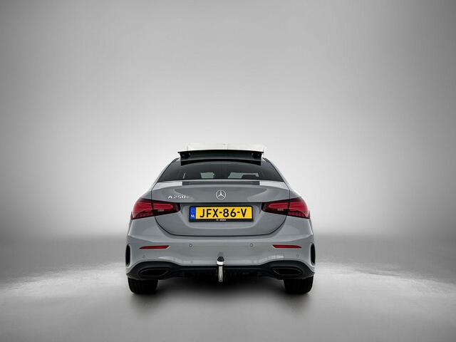 Mercedes-Benz A-KLASSE Limousine 250 e Business Solution AMG | Panorama dak | Trekhaak
