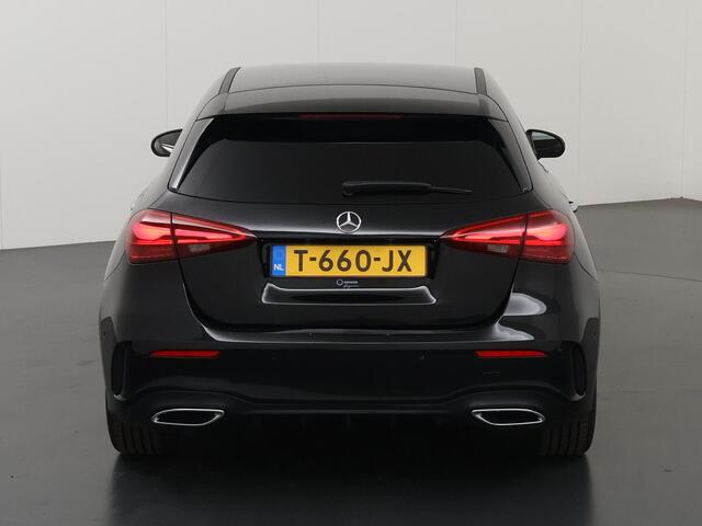 Mercedes-Benz A-KLASSE 180 AMG Line | Night | Burmester | Sfeerverlichting | Dodehoekassistent | Multibeam LED |