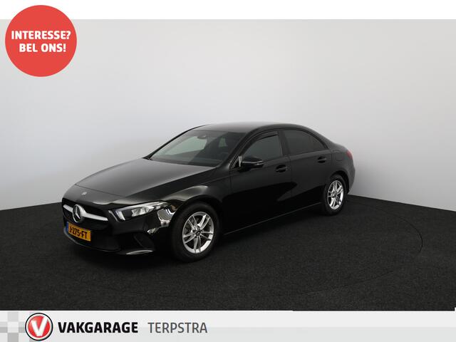 Mercedes-Benz A-KLASSE 180 Business Solution /AUTOMAAT! /LED Koplampen /Camera /DAB+! /Navi /Climat /Cruise /Elek. pakket /Bluetooth /Lane Assist /Regensensor /Extra getint glas /16"LMV /PDC V+A.