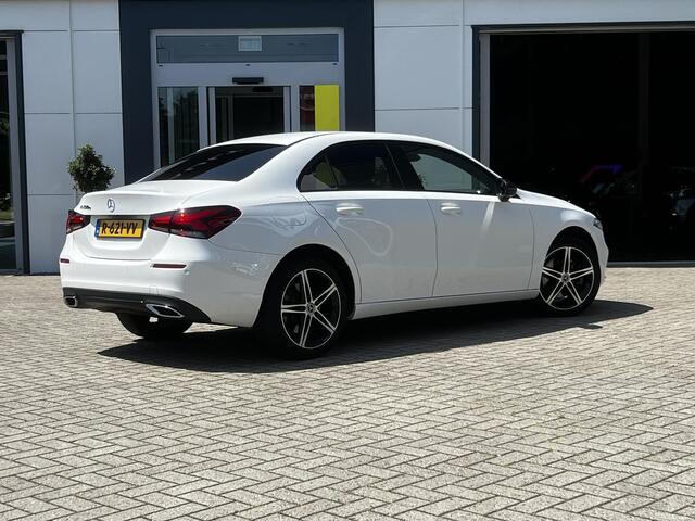 Mercedes-Benz A-KLASSE 250 e Premium Plus | Camera achter | Night pakket |