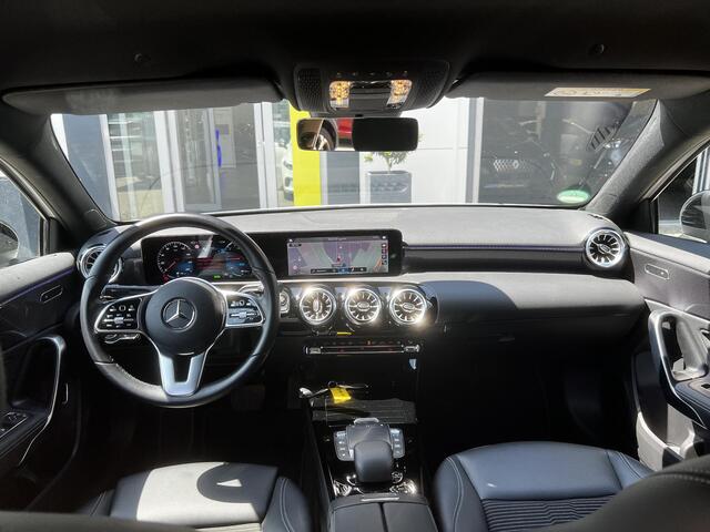 Mercedes-Benz A-KLASSE 250 e Premium Plus | Camera achter | Night pakket |