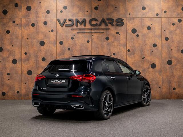 Mercedes-Benz A-KLASSE 250 e Star Edition AMG Line | Pano | Keyless | Dodehoekassist. | Achteruitrijcamera |