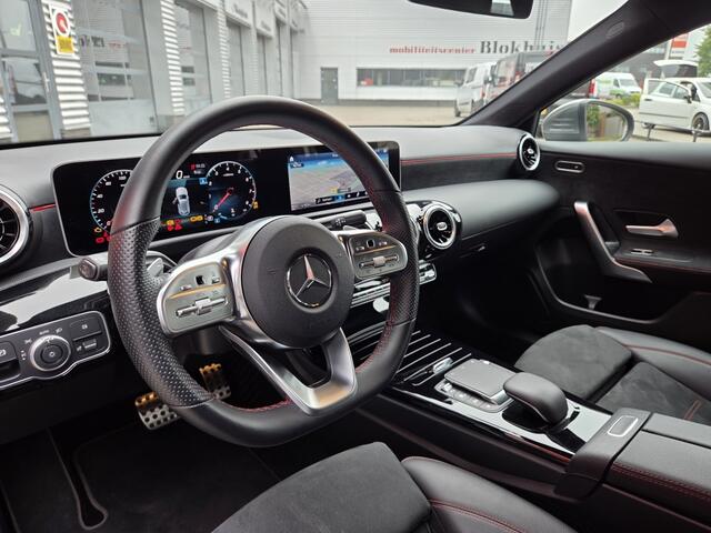 Mercedes-Benz A-KLASSE 180 Bns Solution AMG | Navi | PDC V+A | Stoel verw.