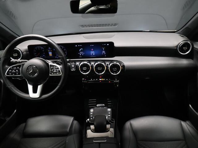 Mercedes-Benz A-KLASSE 180 Luxury Line [STOELVERWARMING, CRUISE CONTROL, PDC, CLIMATE, DIGITAL DASH, NAVIGATIE, BLUETOOTH, NIEUWSTAAT]