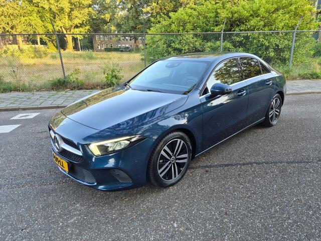Mercedes-Benz A-KLASSE 180 D BUSINESS Edison - Autm. - Sedan