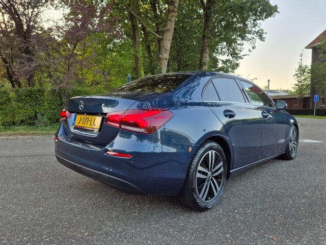 Mercedes-Benz A-KLASSE 180 D BUSINESS Edison - Autm. - Sedan