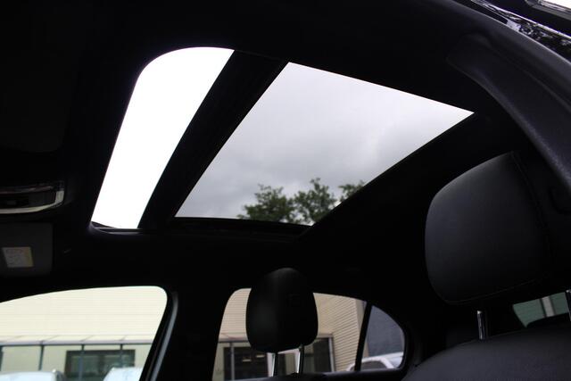 Mercedes-Benz A-KLASSE 180 Progressive | Head up - Panorama | Virtual Cockpit
