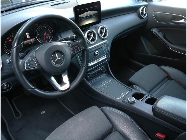 Mercedes-Benz A-KLASSE 180 Business Solution