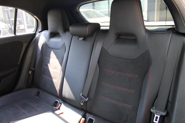 Mercedes-Benz A-KLASSE 180 AMG | Panoramadak | Widescreen