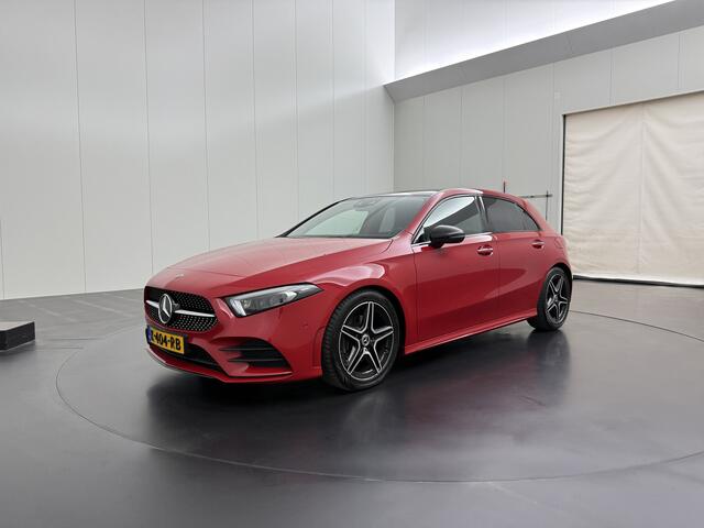 Mercedes-Benz A-KLASSE 200 AMG | Panorama | Led | Augmented | Widescreen | Elektrische stoelen | Leder-Alcantara