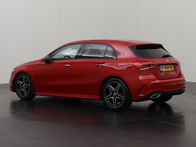 Mercedes-Benz A-KLASSE 200 AMG | Panorama | Led | Augmented | Widescreen | Elektrische stoelen | Leder-Alcantara