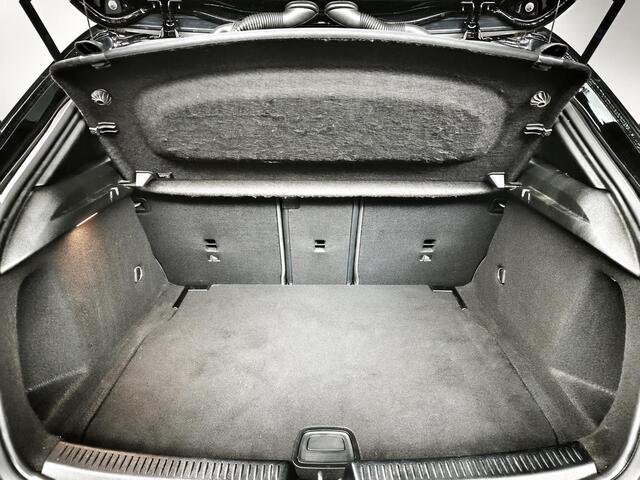 Mercedes-Benz A-KLASSE 180 Luxury Line | Trekhaak | Stoelverwarming | Navigatie | Climate Control |