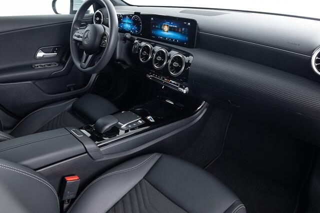Mercedes-Benz A-KLASSE 250 e Premium | Full LED | Half LEDER | CAMERA
