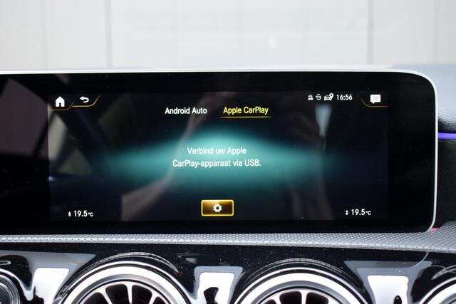 Mercedes-Benz A-KLASSE 180 Automaat Business Solution AMG LED | Leder/Alcantara | Panoramadak | Sportstoelen | Carplay | Sfeerverlichting