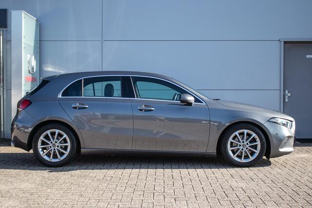 Mercedes-Benz A-KLASSE 200 Premium Plus Automaat - Navi | Camera | Stoelverwarming | Sfeerverlichting