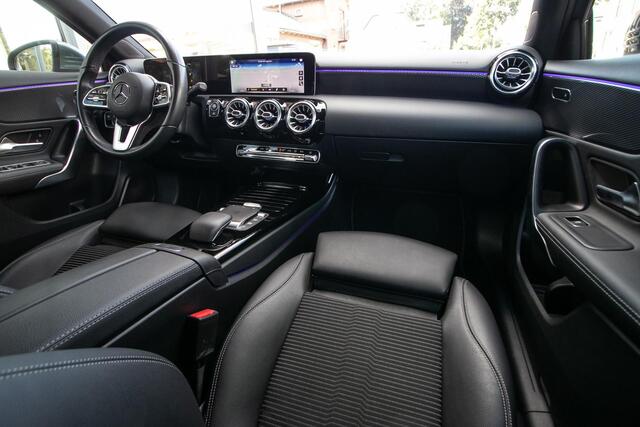 Mercedes-Benz A-KLASSE 200 Premium Plus Automaat - Navi | Camera | Stoelverwarming | Sfeerverlichting