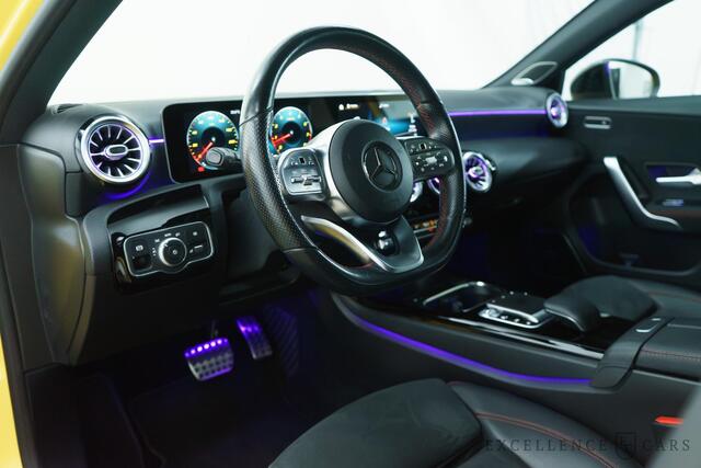 Mercedes-Benz A-KLASSE 250 Sport Launch Edition AMG Styling PANO|LED|BURMESTER