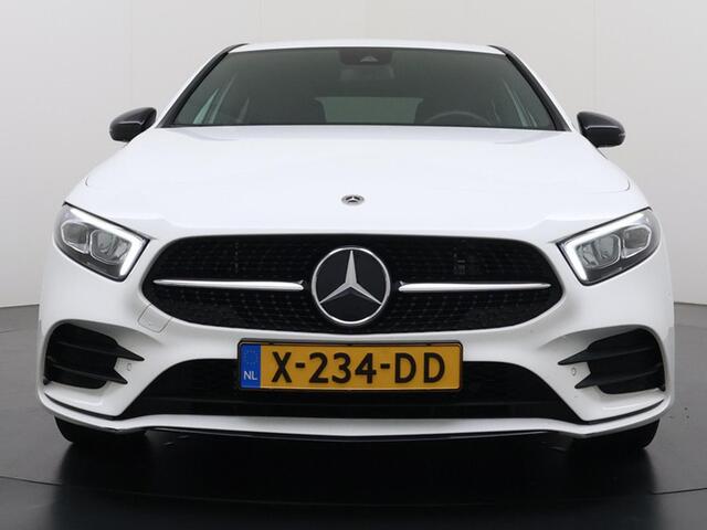 Mercedes-Benz A-KLASSE A250e AMG line Carplay/18inch/Ambientlight etc.
