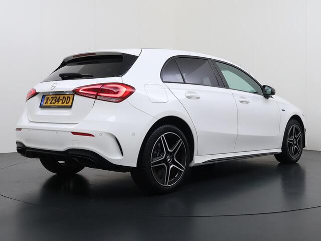Mercedes-Benz A-KLASSE A250e AMG line Carplay/18inch/Ambientlight etc.