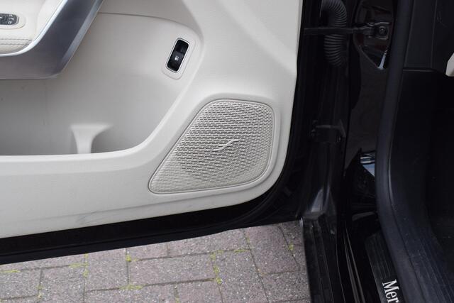 Mercedes-Benz A-KLASSE 250 e Business Solution Luxury Limited | Pano | Leer | Burmester | Stoelverwarming