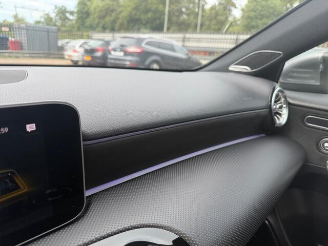 Mercedes-Benz A-KLASSE 200 AMG Edition Premium Plus Aut- Burmester Audio, Memory, Panoramadak, Sfeerverlichting, 360 Camera
