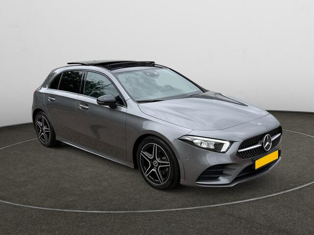 Mercedes-Benz A-KLASSE 180 AMG Night Edition Aut- Nap 9dkm, Dealer Onderhouden, Panoramadak, Sfeerverlichting