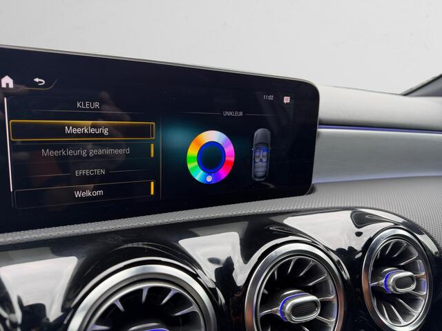 Mercedes-Benz A-KLASSE 180 AMG Night Edition Aut- Nap 9dkm, Dealer Onderhouden, Panoramadak, Sfeerverlichting