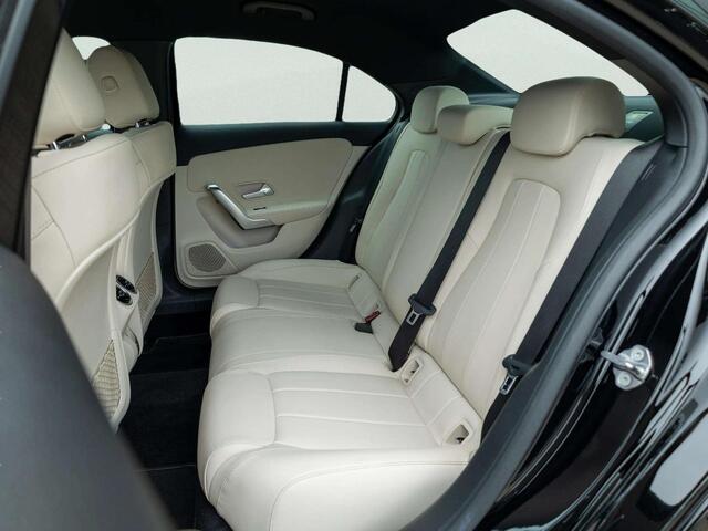 Mercedes-Benz A-KLASSE Limousine 180 Business Solution