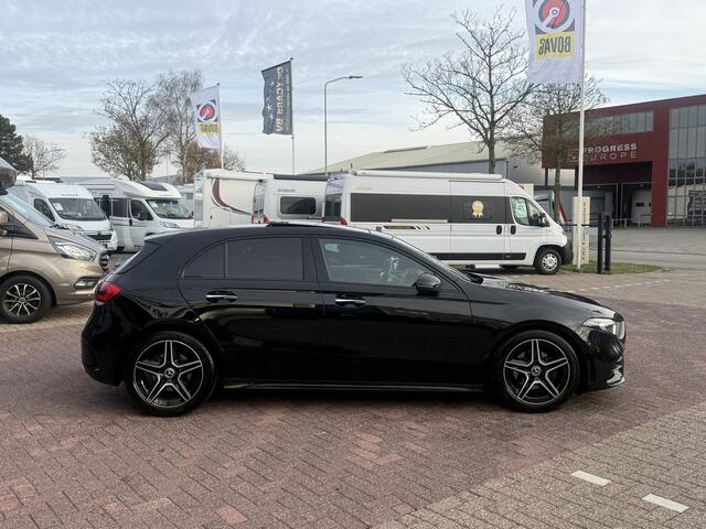Mercedes-Benz A-KLASSE 200 Launch Edition Premium AMG-Line automaat panoramadak navigatie climate ctr cruise ctr leder keyless-go lmv 18 inch dealer onderhouden