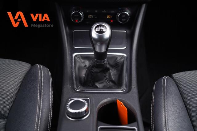 Mercedes-Benz A-KLASSE A200 | AMG | PDC | ECC | LED | Halfleer | Camera | Stoelverw. | Cruise |