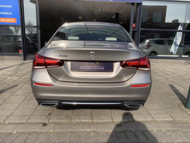 Mercedes-Benz A-KLASSE 200 Premium Plus