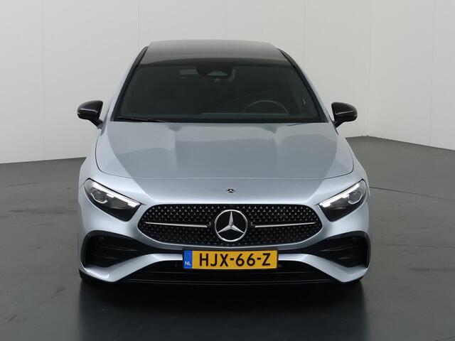 Mercedes-Benz A-KLASSE 180 Star Edition AMG Line | Nightpakket | Sfeerverlichting | MULTIBEAM LED | Stoelverwarming |