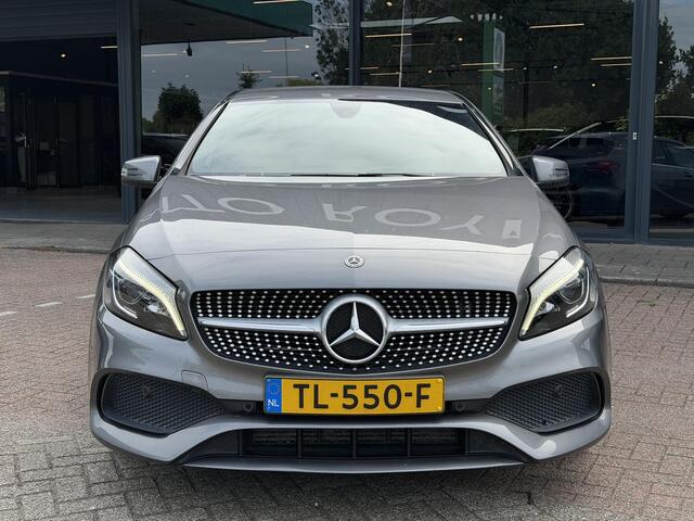 Mercedes-Benz A-KLASSE 180 Business Solution AMG PARKEERSENSOREN | NAVIGATIE | AIRCO | LED | KEYLESS-GO
