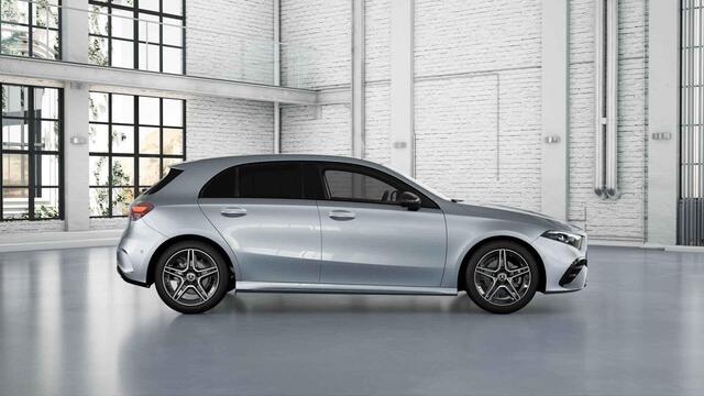 Mercedes-Benz A-KLASSE 180 Business Solution AMG | Night | Panoramaschuifdak | Stoelverwarming | Achteruitrijcamera | MULTIBEAM LED |