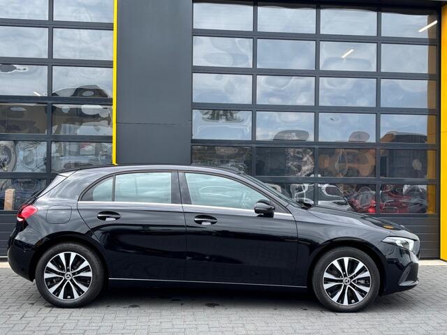 Mercedes-Benz A-KLASSE 250 E Hybrid BUSINESS LINE Camera