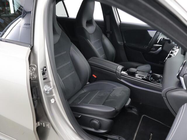 Mercedes-Benz A-KLASSE 250 e Business Solution AMG Limited | Night | Widescreen | 19" multispaaks velgen (hoogglans zwart) | Achteruitrijcamera | Stoelverwarming |
