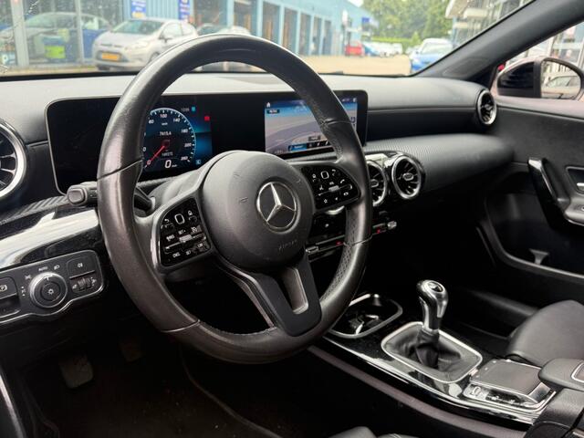 Mercedes-Benz A-KLASSE 180 BUSINESS SPORT AIRCO NAVI PDC-CAMERA