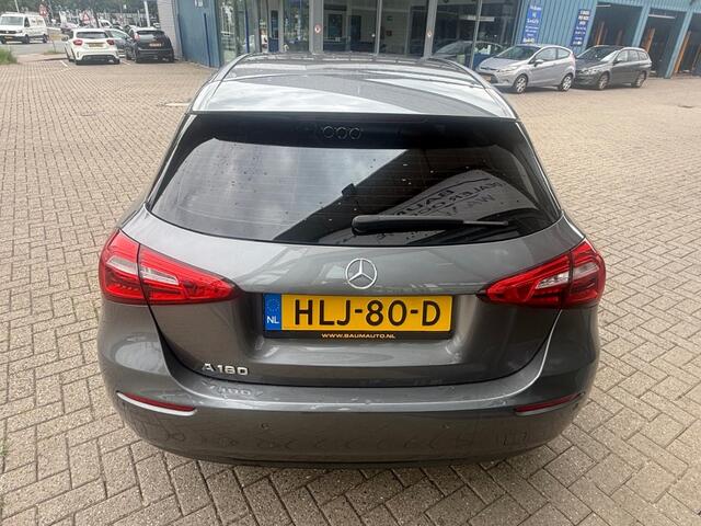 Mercedes-Benz A-KLASSE 180 BUSINESS SPORT AIRCO NAVI PDC-CAMERA
