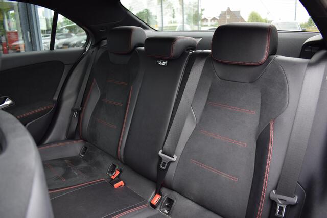 Mercedes-Benz A-KLASSE 250 Premium Plus | AMG | Night | Pano | ACC | Half Leer